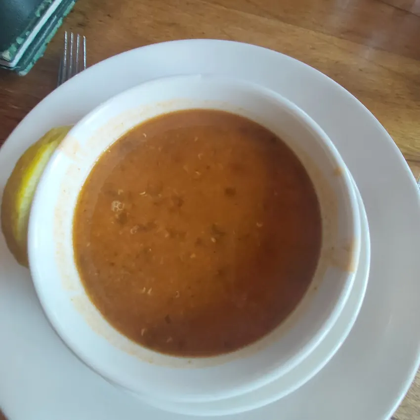 Naneli ve Kimyonlu Ezogelin Çorbası