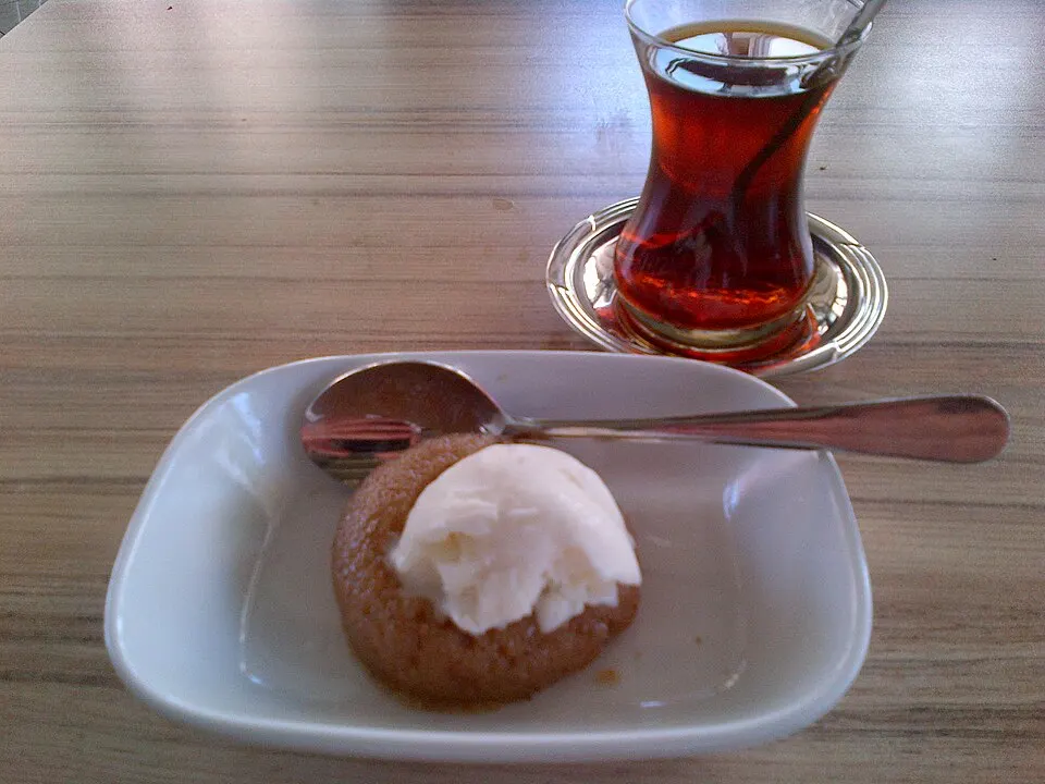 Portakal Kokulu İrmik Helvası