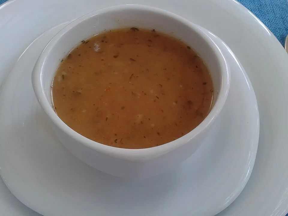 Naneli ve Tatlı Biberli Tarhana Çorbası